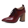 Zapatos de punta al por mayor de comercio exterior tosco con cordones para mujer, zapatos nuevos de tacón alto 20244 talla grande europeos y americanos blanco negro