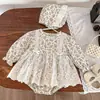 Enterizo de primavera y otoño para bebé niña, estampado floral, diseño triangular, mameluco estilo princesa con encaje y sombrero a juego