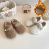 Pantuflas de Algodón Peluche para Niños 2026 Invierno Nuevo Niñas Calientes Peluche Estilo Coreano Niña Suela Suave Antideslizantes Zapatos Peludos