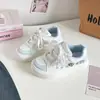 Sapatos femininos com design em blocos de cor, tênis de cano baixo estilo coreano universitário, sapatos baixos confortáveis e duráveis para combinar com saias 88-8307
