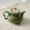 Bule de Chá Cerâmico Antigo Verde Pequeno Mandarim com Bambu Dourado Pintado à Mão Estilo Dinastias Tang e Song, Conjunto de Chá Kung Fu para Uso Doméstico com Filtro de Buraco de Bola, Bule de Chá Portátil