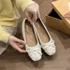 Zapatos de otoño para commuting con tacón oculto, punta cuadrada, apertura poco profunda, estilo coreano, zapatos de vestir sencillos para mujer, bailarinas con remaches, versátiles