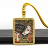 Pingente Thangka Dourado Pintado à Mão Pingente de Colar Thangka da Vida Passada e Presente de Zaki Lam Deus Amarelo da Riqueza com um Cordão para Pendurar