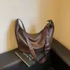 Bolsa tote de couro macio, retrô, minimalista e de grande capacidade para mulheres, nova coleção de outono, exala uma vibe sofisticada, adequada para o trabalho e o dia a dia, pode ser carregada no ombro ou na transversal.