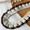 Accesorios de encaje fino color marrón chocolate, accesorios decorativos hechos a mano, tela marrón con volantes.
