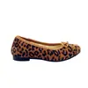 Zapatos de tacón bajo con lazo y estampado de leopardo para niños y mujeres, nuevo estilo 2026, elegantes zapatos casuales con lazo