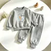Conjunto de Duas Peças de Desenho Animado de Cachorrinho para Crianças Meninos Bebês Primavera e Outono Conjunto de Moletom com Gola Redonda e Calça de Moletom Roupas de Outono para Meninos