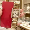 Nuevo Estuche de Reloj Rectangular Incrustado con Diamantes con Números Romanos, Elegante Movimiento de Cuarzo, Esfera Grande, Reloj Dorado para Mujer al por Mayor