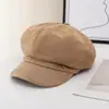 Gorro Octogonal Negro Retro Británico de Retazos de Gamuza para Mujer 2026 Nuevo Moda Otoño Invierno Adelgazante para la Cara Gorro de Pintor