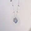 Collar Colgante de Fresa Dulce Lindo Corazón Femenino Cadena Larga para Clavícula Exquisito Versátil Collares de Primavera