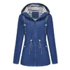 2025 Estilo Nuevo Europeo y Americano Impermeable de Manga Larga Longitud Media Cortavientos Impermeable con Capucha para Mujer Ropa para Mujer de Talla Grande Transfronteriza con Rayas