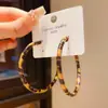 Pendientes Redondos Geométricos con Estampado de Leopardo Envueltos en Cuero Estilo Retro Aguja de Plata Pendientes Elegantes de Nicho de Gama Alta para Mujer Otoño e Invierno
