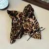 Novo Lenço Quadrado Estilo Coreano com Estampa de Leopardo, Laço de Cabelo, Acessórios de Cabelo para Mulheres, Laço de Cabelo Quadrado Versátil na Parte de Trás da Cabeça