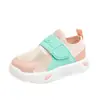 Zapatos para Niños Sin Cordones Ligeros Suela Suave Verano 2025 Malla Simple Transpirables Zapatos Infantiles Zapatos para Niñas Zapatos de Estudiante Elástico