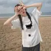 Camiseta Blanca Estilo Coreano de Seda de Leche 2026 Verano Nueva Versátil Holgada Estampado de Dibujos Animados Unisex Manga Corta Top Ins