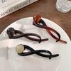 Pasador de Perla Color Café Estilo Vintage para Mujer, Nuevo Modelo 2026, Accesorio para el Cabello con Clip Retorcido para Recogido en la Parte Trasera de la Cabeza