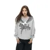 Nueva Colección Otoño/Invierno 2026: Sudadera con capucha y cremallera, estilo universitario americano, de corte relajado, con parche bordado de patrón de perro y cuadros