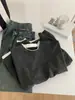 Camiseta de Base Manga Longa de Veludo Fino Solta Emagrecedora para Pessoas Baixas, Moletom Redondo Macio e Aconchegante Estilo Preguiçoso Falso Duas Peças para Mulheres