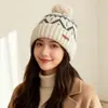Gorro de Lã Tricotado Estilo Fair Isle para Mulheres, Gorro de Lã Quente para Proteger as Orelhas no Outono e Inverno, Versátil para Cabeças Grandes, Gorro Pulôver que Afina o Rosto