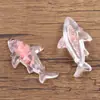 6 cores 22 * 40mm Acessórios de resina DIY Pingente de vida marinha Pingente de tubarão luminoso Pingente para acessórios de bagagem