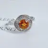 Anillo de Citrino con Incrustaciones de Plata S925 Chapado en Platino, Modelo Nuevo Invierno 2025, Moderno y de Alta Gama