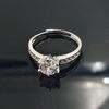 Anel de diamante sintético 1 quilate anel clássico de seis garras feminino banhado a prata anel versátil de alta textura fornecimento ao vivo online
