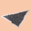 Novo Estilo Lenço Triangular de Sarja Feminino com Estampa Geométrica de Bolinhas Redondas, Xale de Proteção Solar para Viagem, Fábrica Fonte Atacadista