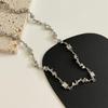 Collar de cadena torcida con diamantes de imitación para mujer, cadena de clavícula de estilo frío y nicho simple, estilo europeo y americano