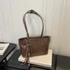 Bolso de Gran Capacidad Bolso Tote Simple de Moda para Mujer Versátil para Trabajo y Traslados Bolso de Hombro Retro de Alta Gama para Dama