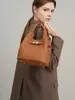 Bolso Canasta Nuevo Estilo para Viajes Diarios para Mujer, Bolso Cruzado de Gran Capacidad, Bolso de Mano de Cuero Genuino de Gama Alta de Nicho, Bolso Cubo