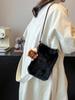 Bolsa Cruzada de Peluche para Teléfono Móvil Transfronteriza para Mujer, Modelo Nuevo 2026 Cruzada, Diseño de Nicho Casual Versátil, Bolso Cruzado de Hombro Único a la Moda
