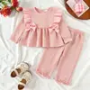 Roupa Infantil: Conjunto Duas Peças Estiloso para Meninas, com Blusa de Manga Longa Xadrez com Babados nas Mangas e Laço, e Calça com Barra Franzida