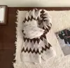 Cachecol de Lã Tricotado Vermelho Retrô de Ano Novo e Natal para Mulheres Cachecol Quente e à Prova de Frio Xale Jacquard de Outono e Inverno