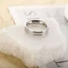 Anillo Tradicional Antiguo con Acero de Titanio Dorado Arena, Diseño de Cielo Estrellado Brillante, Acabado Mate, Anillo de Acero Inoxidable Dorado de 18 Quilates para Mujer, Estilo Sencillo