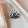 Broche Borboleta de Vidro de Luxo de Alto Padrão Transfronteiriço, Cristal Retro Incrustado com Diamantes, Elegante e Estiloso Broche para Blazer de Terno para Mulheres