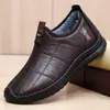 Zapatos de Algodón Peludo para Hombre de Invierno Zapatos Slip-on de Piel Sintética Zapatos de Suela Blanda Espesa de Peluche Antideslizantes En Stock Venta al por Mayor