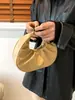 Bolsa Nuvem Plissada Novo Estilo 2024 Moda Bolsa de Ombro Único Transversal de Mão Bolsa Dumpling Sob o Braço Elegante Feminina Comércio Exterior