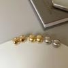 Aretes Semirredondos Estilo Metal Estilo Francés Retro Lujo Ligero Aretes Elegantes de Alta Gama Nuevos Aretes de Moda Modernos Combinables para Mujer