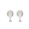 Aretes de ágata negra estilo retro en forma de gota de agua para mujer, diseño de nicho de lujo ligero, aretes de nácar blanco de alta gama, pendientes, joyería para las orejas