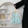 Terno de primavera para meninas 2025 Novo estilo Vestido de alça Vestido de flor fofo e fofo para meninas Conjunto de duas peças