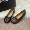 Versão em pele de ovelha~Sapatos Mary Jane originais em couro com aumento de altura para mulheres com laço, de calçar, confortáveis de usar, sapatos de split-toe tipo casco de porco