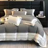 Clase de Lujo Ligero Ropa de Cama 100% Algodón de Fibra Larga Cepillado Bordado Juego de Cuatro Piezas Funda de Edredón Súper Suave Engrosada Cama Algodón Puro