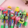 Caneta Esferográfica Mini de Quatro Cores em Formato de Personagem de Desenho da Série Frutas, Ferramenta de Aprendizagem Retrátil Multicolorida Portátil para Estudantes
