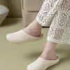 Sandálias femininas estilo Birkenstock vazadas, novo modelo de verão para uso externo e interno, antiderrapantes, respiráveis, com sola macia, bico fechado, sandálias femininas, atacado transfronteiriço