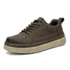 Sapatos Masculinos Outono Tênis de Skate Masculino 2026 Novos Versáteis Estudante Retrô Sapatos de Couro Leves Sola Macia Tênis Casuais Modernos Masculinos
