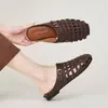 7006-9 Diadema Tejida Hueca Medias Zapatillas de Verano para Mujer Estilo Nuevo Zapatos Individuales Moda Slip-on Versátiles Zapatillas de Fondo Plano