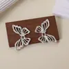 Brincos de Tarraxa Vazados de Borboleta com Zircônia Prateada para Mulheres Estilo Metal Retro Tendência Fashionable Temperamento Versátil Luxo Leve Brinco de Alta Qualidade