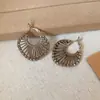 Brincos de Zircônia Dourada Café Laço Geométrico Gota d'Água Pérola Estilo Retro Francês Brincos de Tarraxa Nicho Sensação de Alto Padrão Joias para Orelha