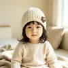 Nuevo gorro de punto estilo coreano para niños, otoño e invierno, gorro de lana cálido para niñas, lindo diseño floral, gorro de bebé, a prueba de viento y engrosado