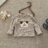 Camiseta base para bebé niño, camiseta de cuello alto medio para otoño e invierno, nuevo estilo 2026, top cálido para bebés e infantes